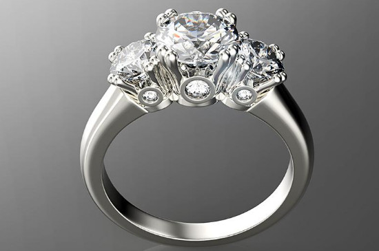 选钻石戒指需要注意什么